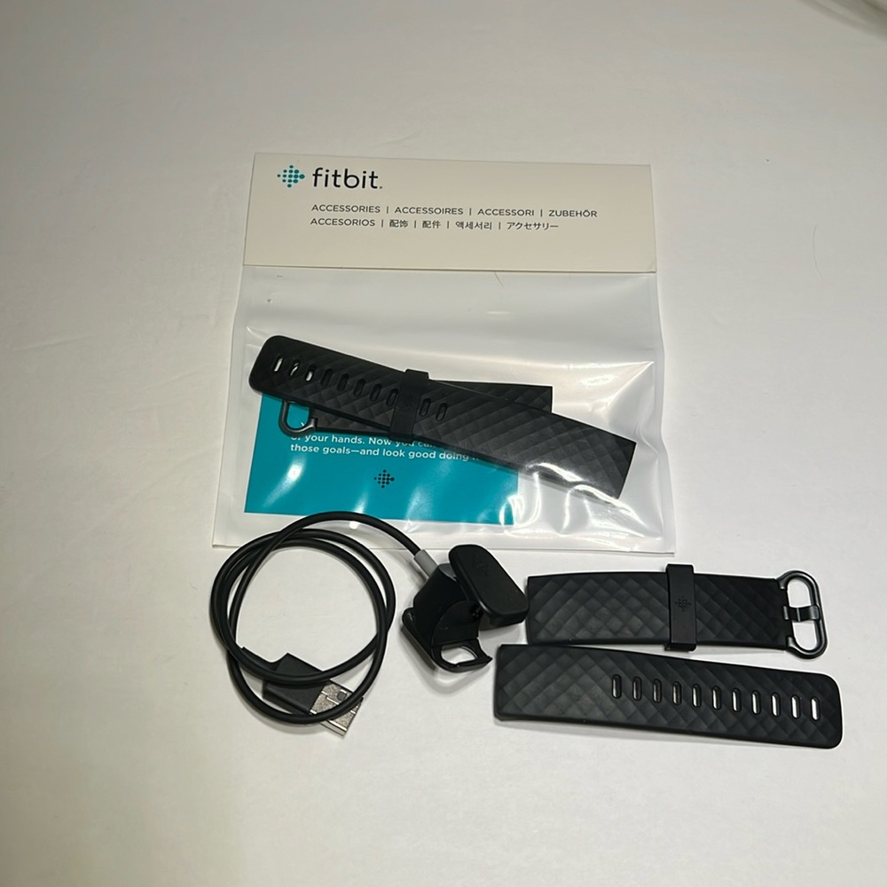 Fitbit Charge 4 Size Lg Black Wristband New + Bonus Accessories
